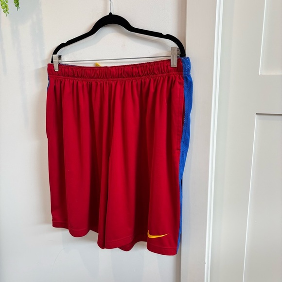 Nike Dri-Fit Mens Basketball Shorts Red Mesh Blue and Yellow Accents Size XXL - Picture 2 of 11